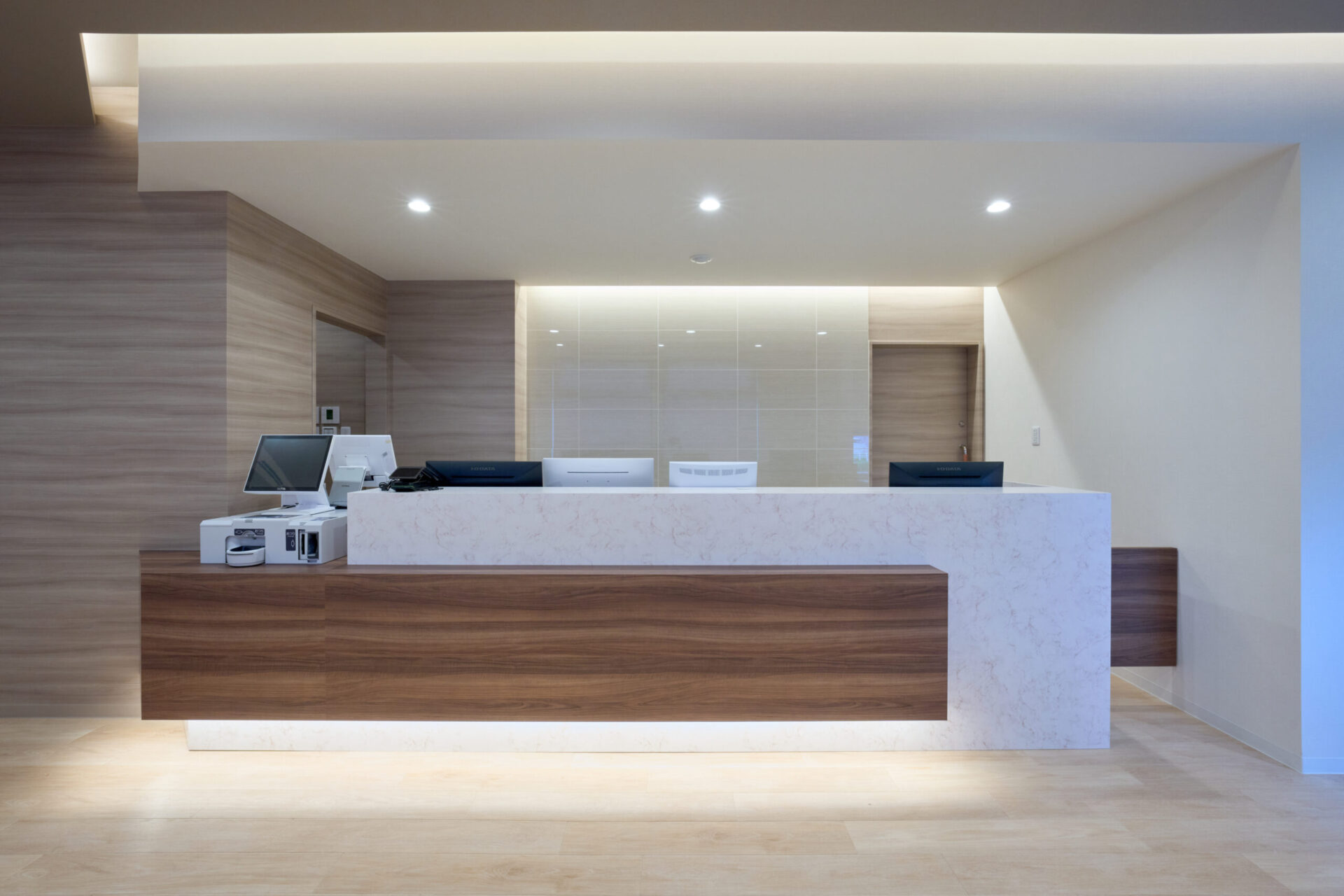 メインビジュアル03（PC）